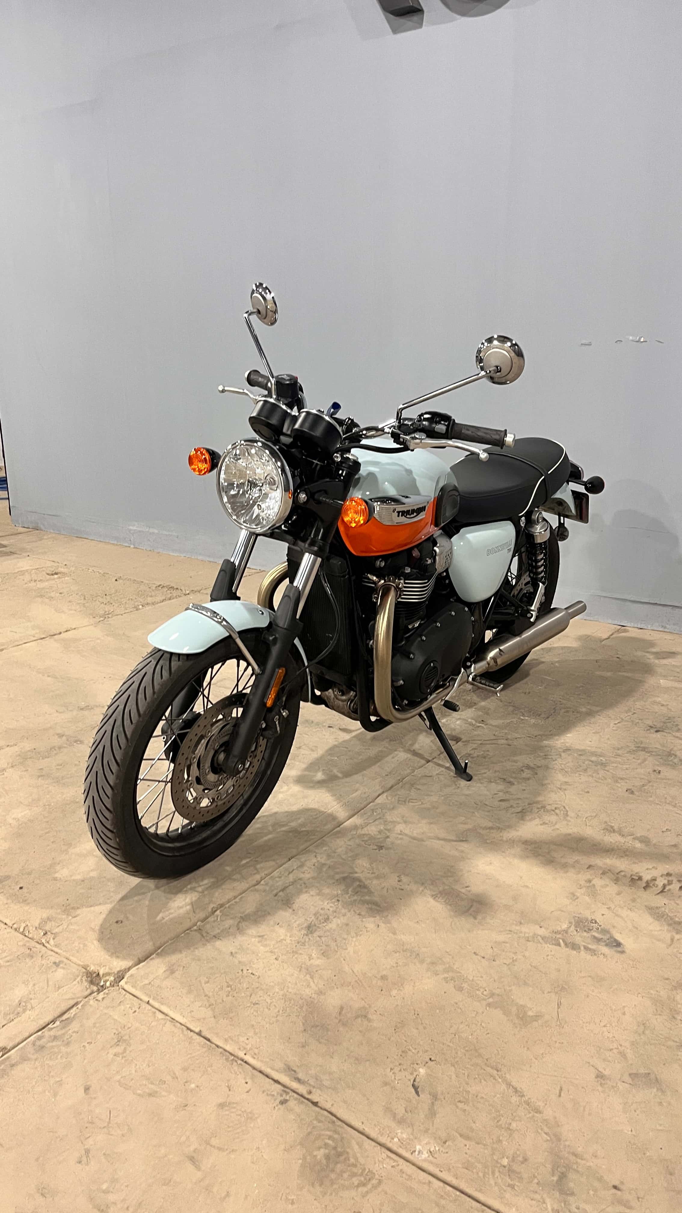 Triumph Bonneville T100 2023 - Foto 3